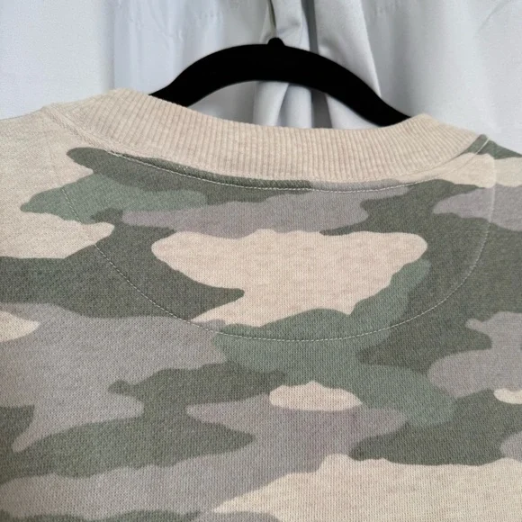 Aerie Good Vibes Oversized Green Camo Sweatshirt Split Hem Women’s Medium - Picture 4 of 12